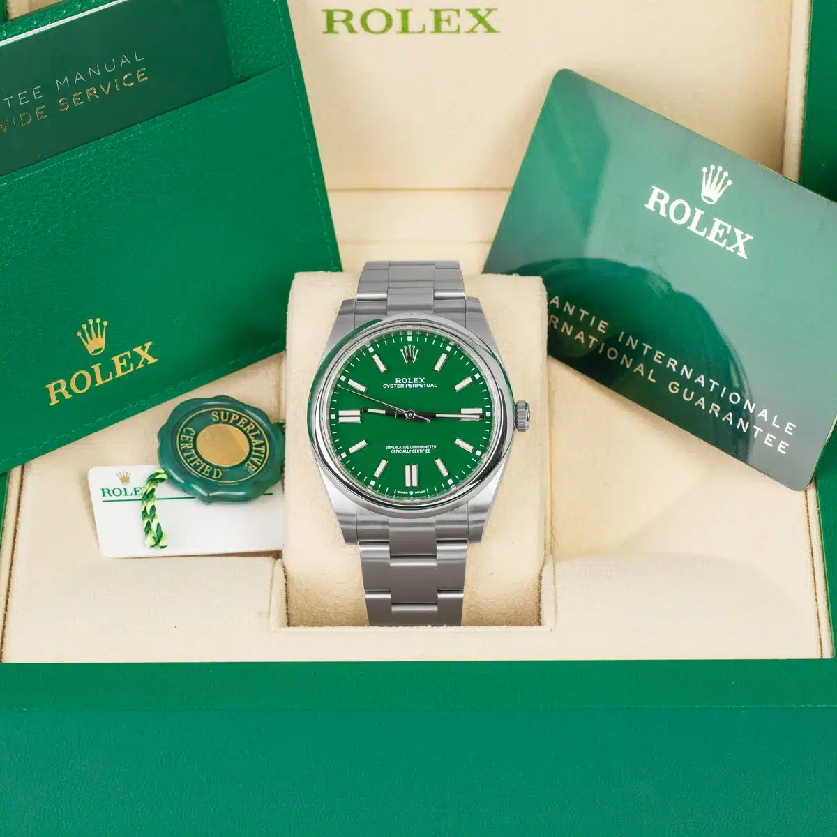 Rolex Oyster Perpetual 124300-0005 41mm Oystersteel Green 5