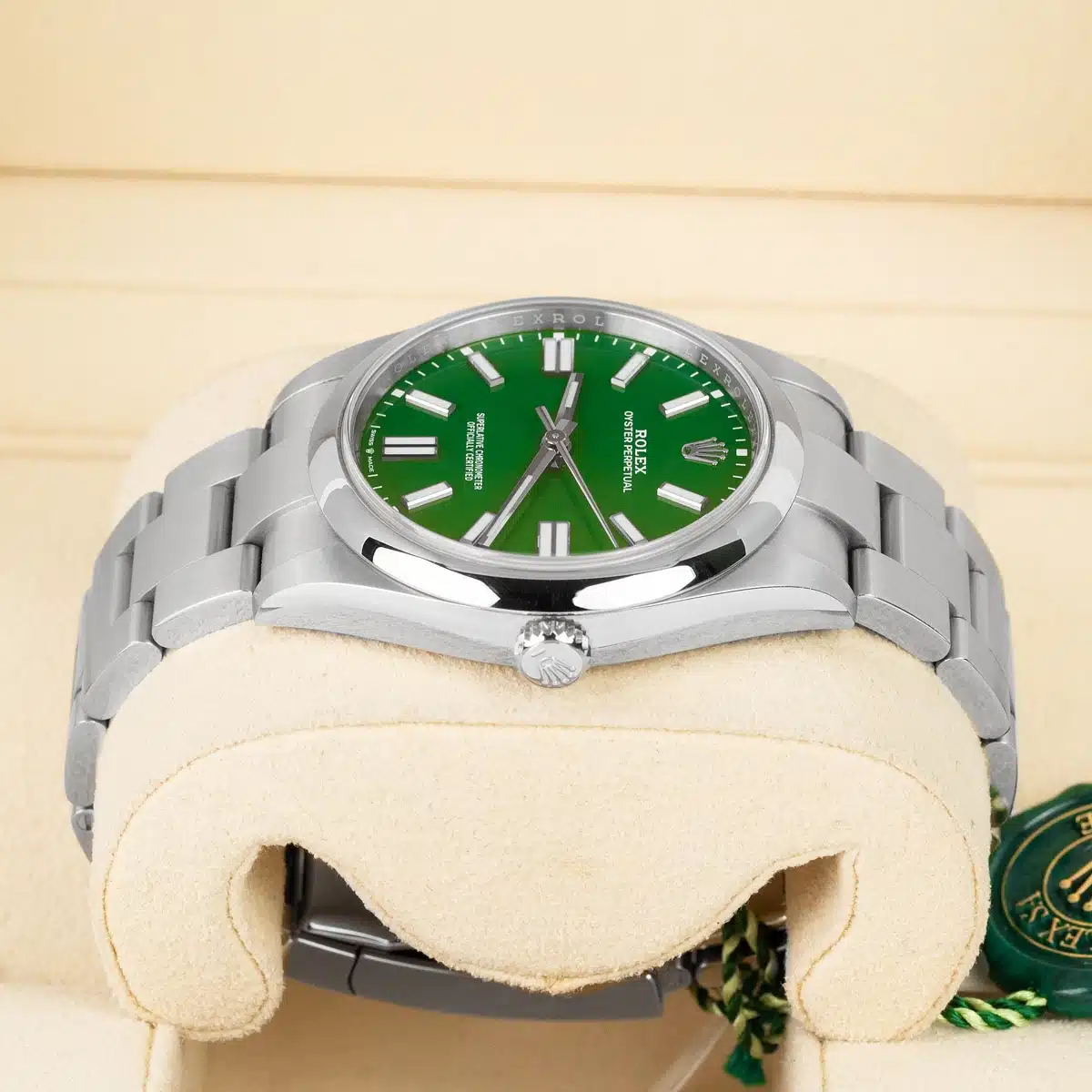 Rolex Oyster Perpetual 124300-0005 41mm Oystersteel Green 4