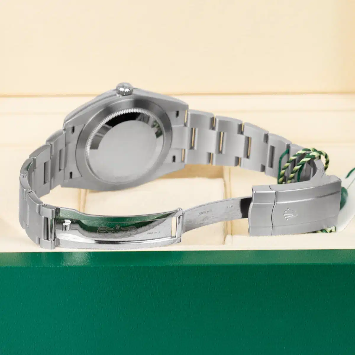 Rolex Oyster Perpetual 124300-0005 41mm Oystersteel Green 6