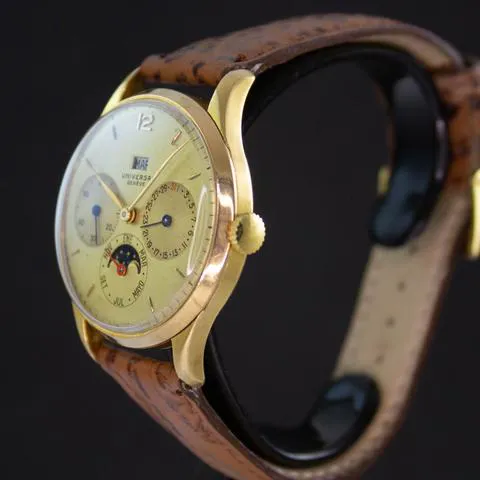 Universal Genève 11'306 35mm Yellow gold Gold 2