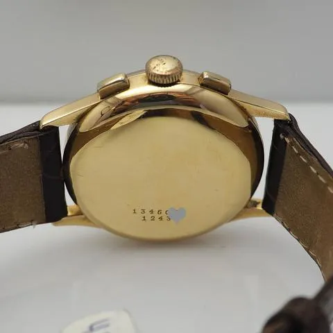 Universal Genève Uni-Compax 12439 34.5mm Yellow gold Champagne 10