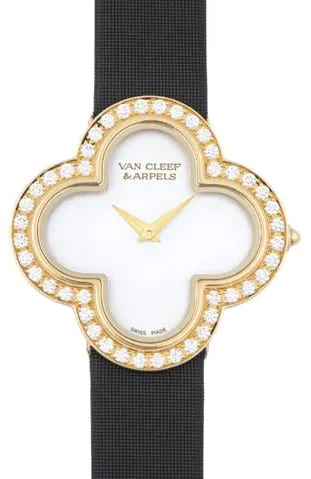 Van Cleef & Arpels Alhambra VCARF52800 30mm Yellow gold