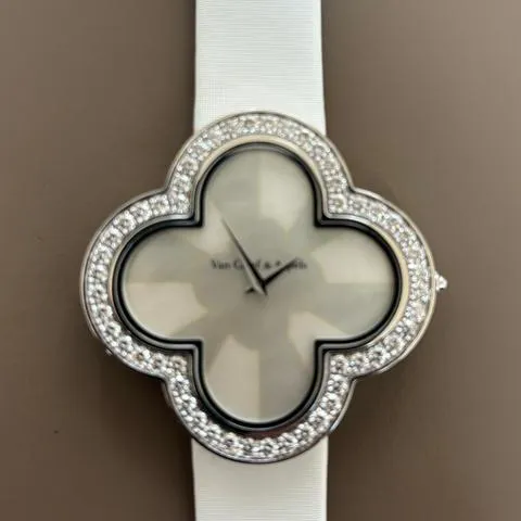 Van Cleef & Arpels Alhambra VCARO30000 40mm White gold Mother-of-pearl 6