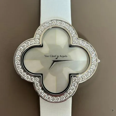 Van Cleef & Arpels Alhambra VCARO30000 40mm White gold Mother-of-pearl 8