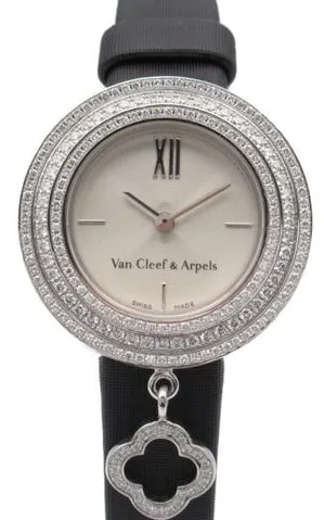 Van Cleef & Arpels Charms VCARO29900 25mm White gold White