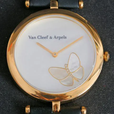 Van Cleef & Arpels 1032104 36mm Yellow gold Mother-of-pearl 2