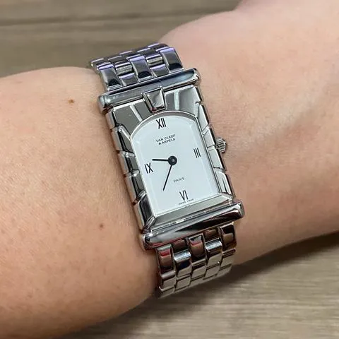 Van Cleef & Arpels VAN  & 20mm Stainless steel White 9