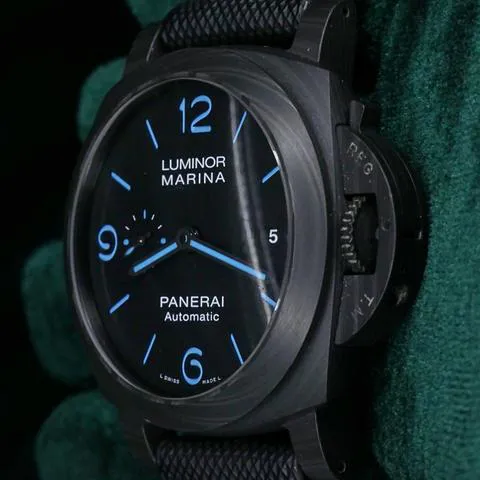 Panerai Luminor GMT Automatic PAM 01661 44mm Carbon fiber Black 3