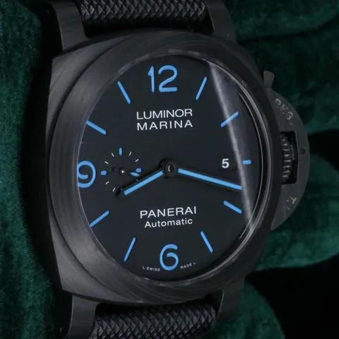 Panerai Luminor GMT Automatic PAM 01661 44mm Carbon fiber Black 4