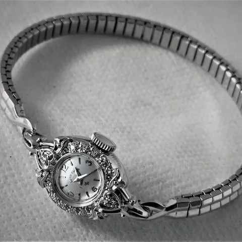 Elgin 23mm White gold Silver