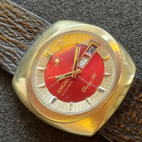 Enicar Sherpa 167-10-01 40mm Yellow gold Red