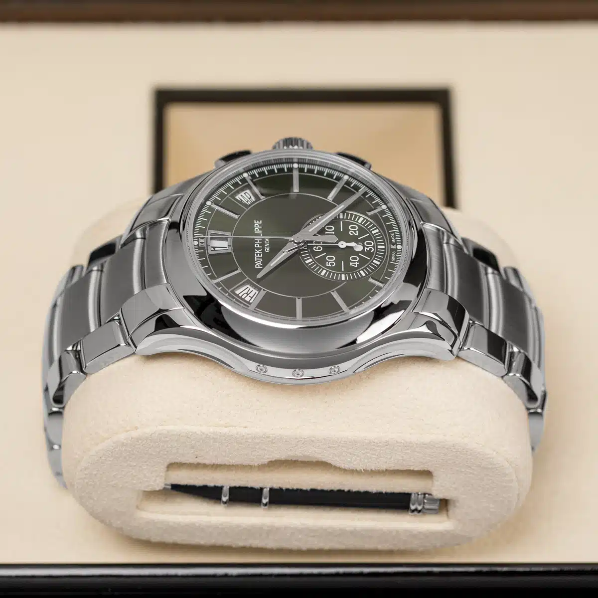 Patek Philippe Annual Calendar Chronograph 5905/1A-001 42mm Stainless steel Green 2