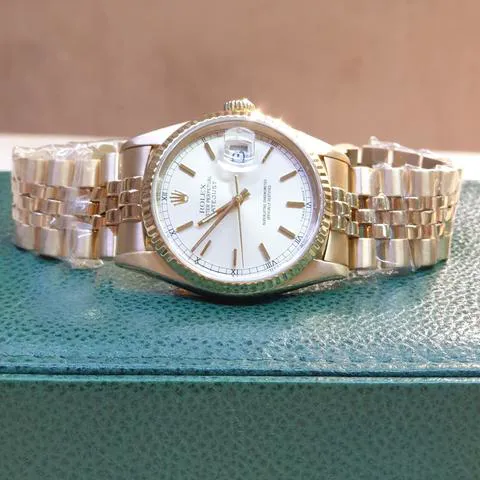 Rolex Datejust 36 16238 36mm Yellow gold Silver