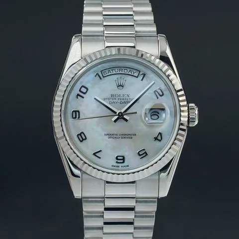 Rolex Day-Date 36 118239 36mm White gold Mother-of-pearl