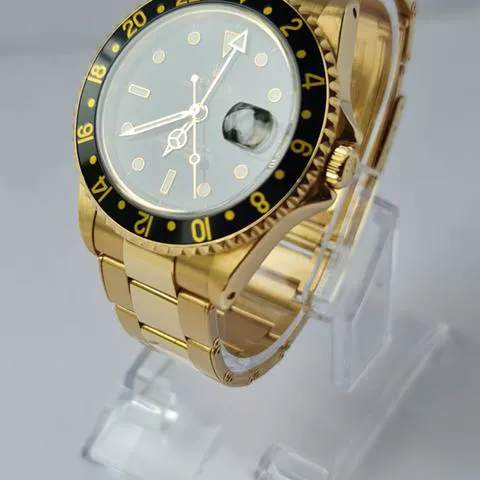 Rolex GMT-Master II 16718 LN 40mm Yellow gold Black