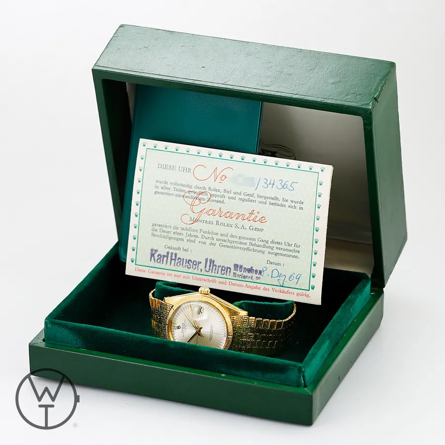 Rolex Oyster Perpetual Date 1510 34mm Yellow gold Silver 15