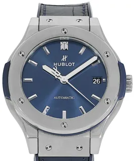 Hublot Classic Fusion 542.NX.7170.LR Titan Blau