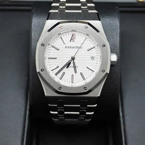 Audemars Piguet Royal Oak 15300ST.OO.1220ST.01 39mm Stainless steel Silver