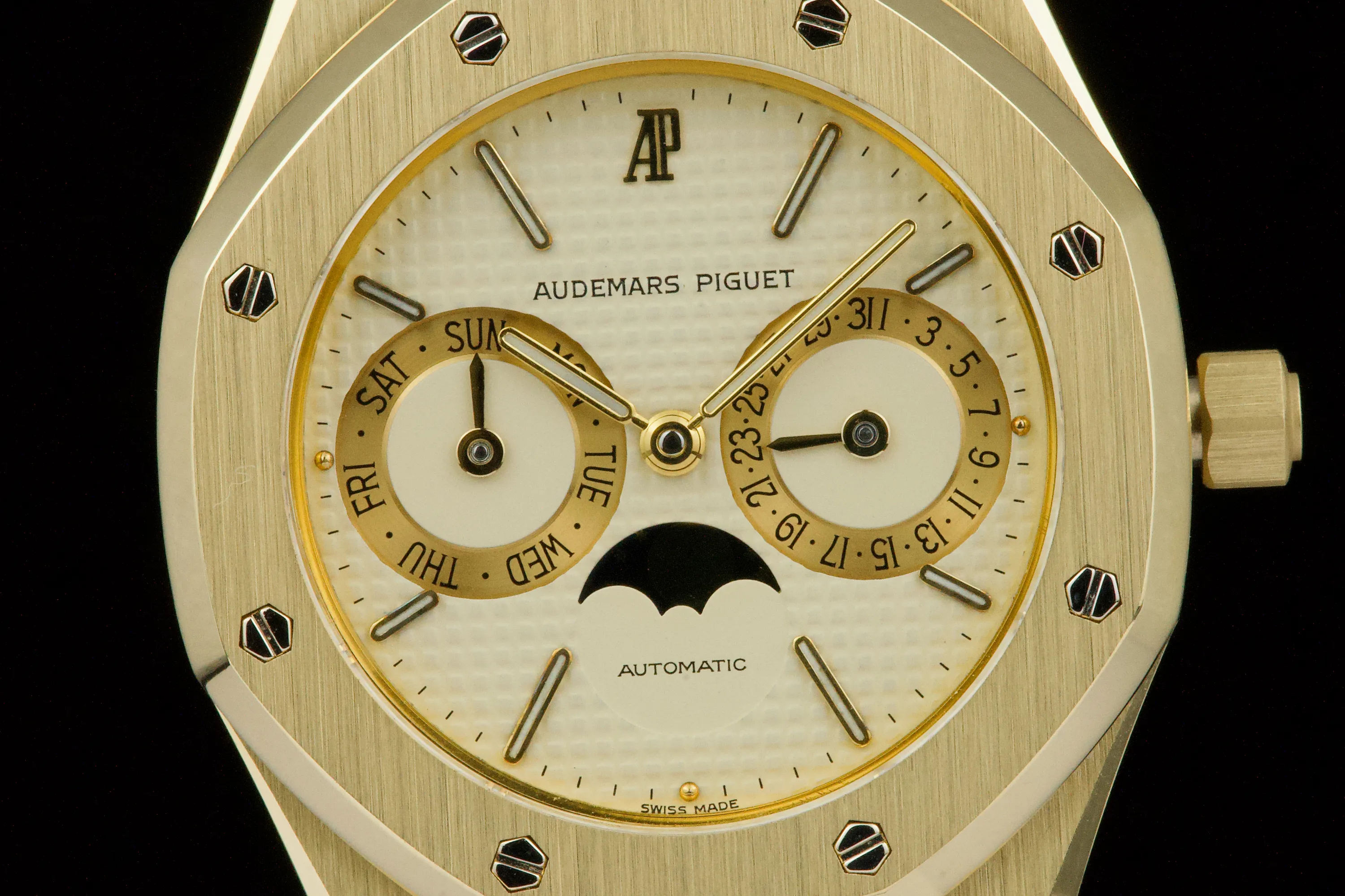 Audemars Piguet Royal Oak 25594BA 36mm Yellow gold Cream