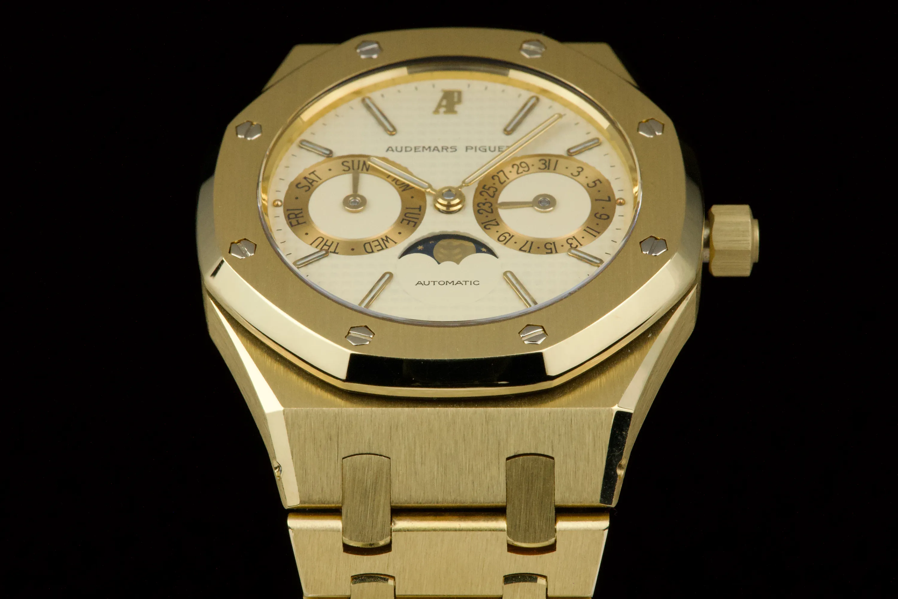 Audemars Piguet Royal Oak 25594BA 36mm Yellow gold Cream 6