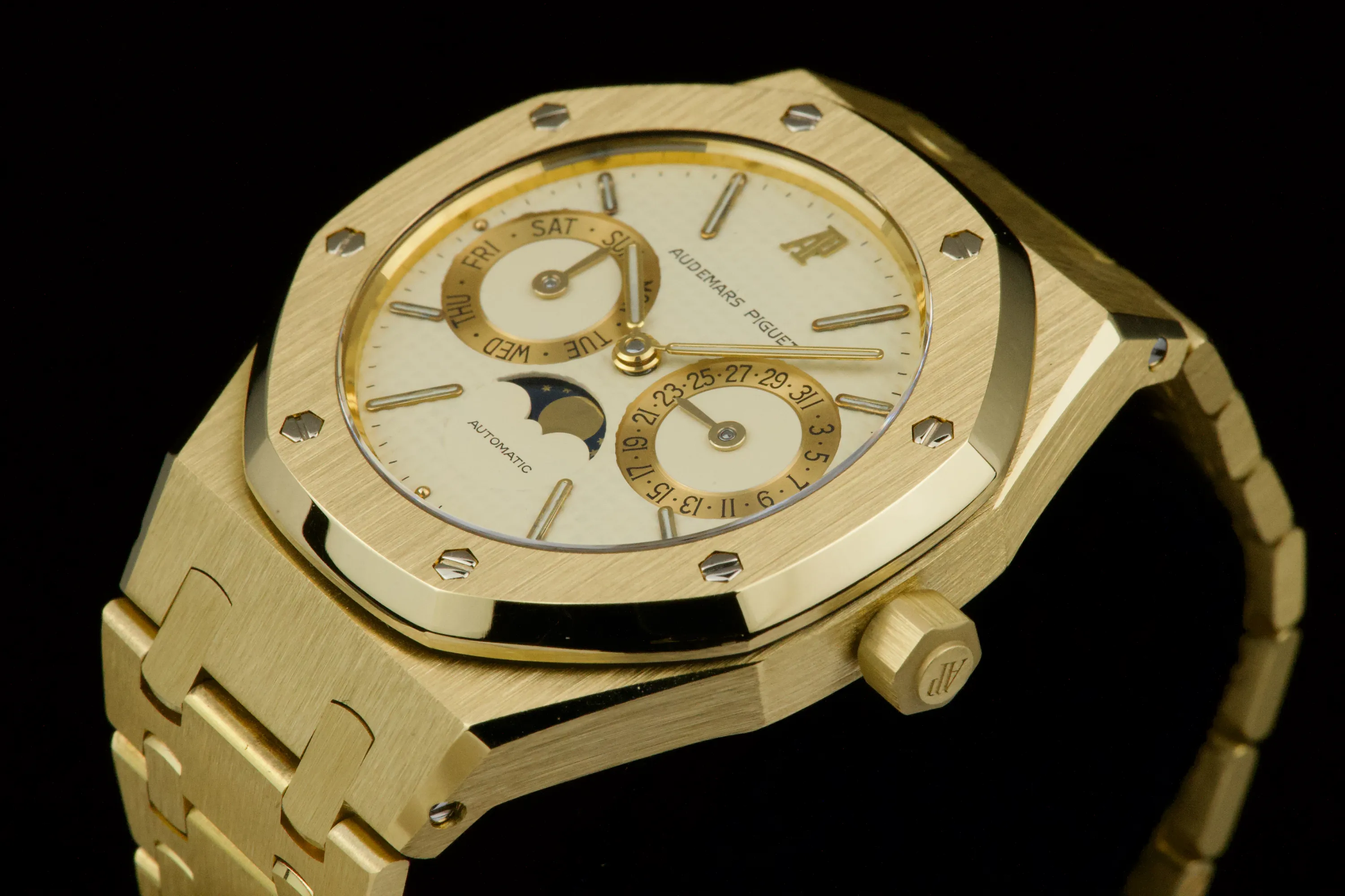 Audemars Piguet Royal Oak 25594BA 36mm Yellow gold Cream 7