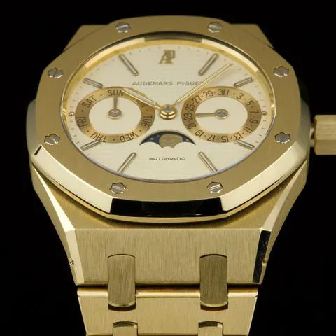 Audemars Piguet Royal Oak 25594BA 36mm Yellow gold Champagne 7