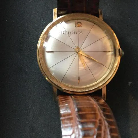 Elgin 33mm Yellow gold