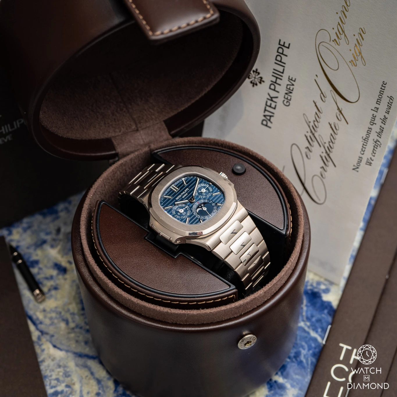 Patek Philippe Nautilus 5740/1G 40mm Oro bianco blu 5