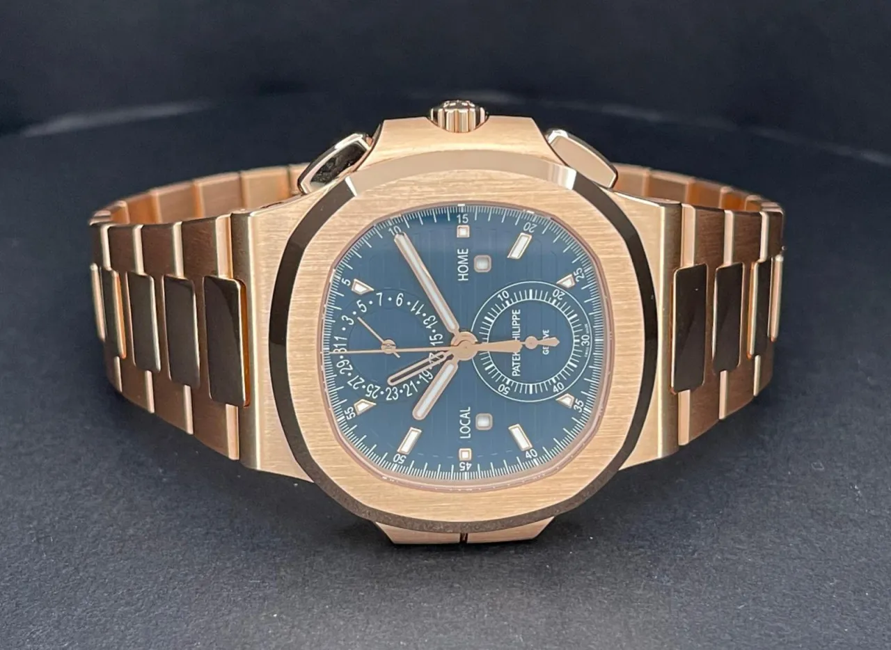 Patek Philippe Nautilus 5990/1R-001 40.5mm Rose gold Blue