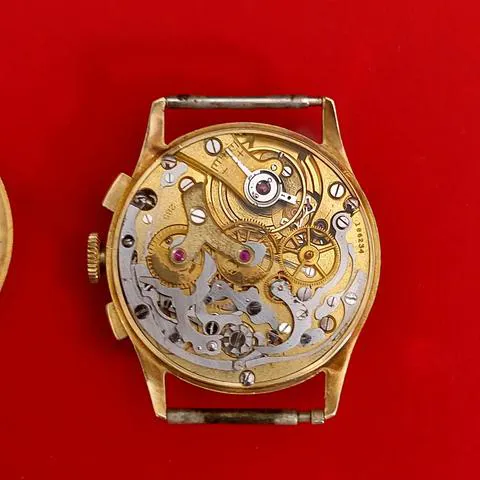 Universal Genève Compax 12445 33mm Yellow gold White 12