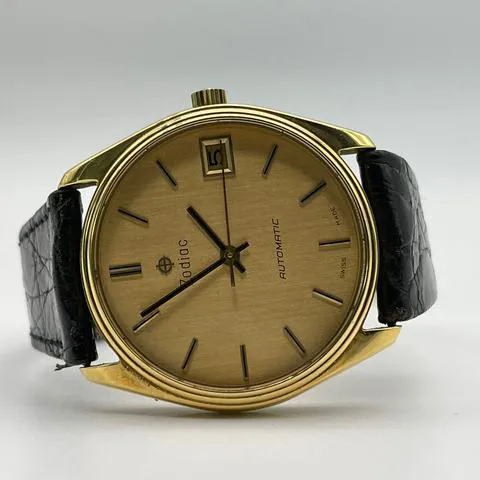 Zodiac 34mm Yellow gold Champagne