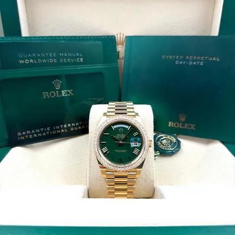 Rolex Day-Date 40 228348RBR 40mm Yellow gold Green