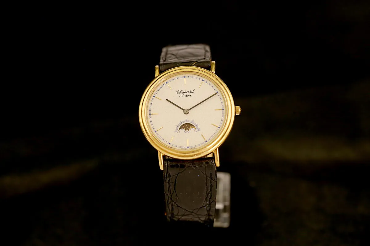 Chopard Luna D'Oro 1086 34mm Yellow gold