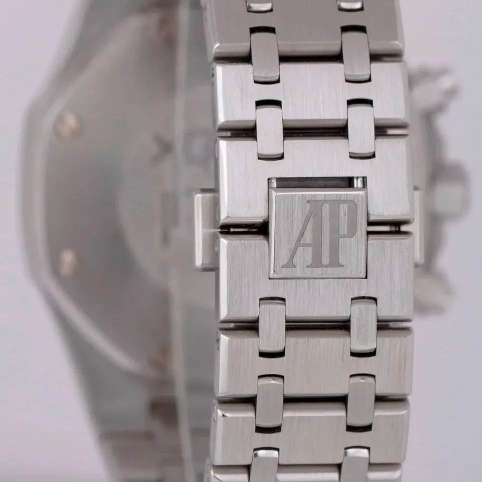 Audemars Piguet Royal Oak 26331ST.OO.1220ST.01 41mm Stainless steel Blue 5