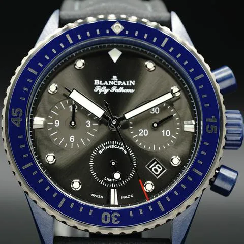 Blancpain Fifty Fathoms 5200-0310-G52 A 43.6mm blue ceramic Gray meteor