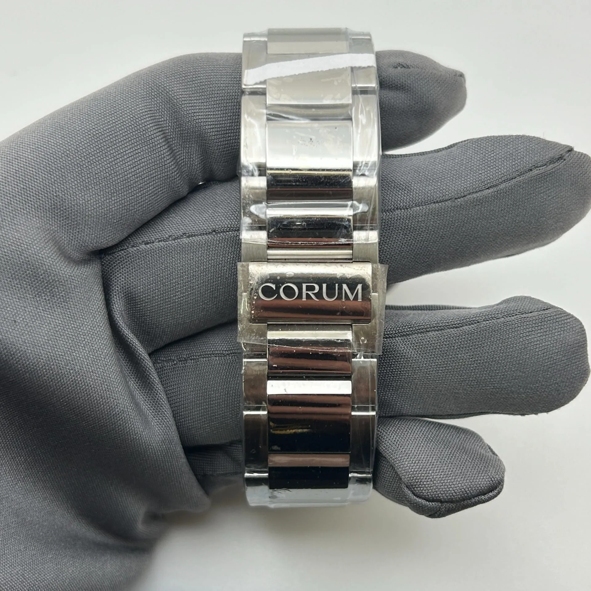 Corum Admiral's Cup A383/00623 44mm Stainless steel Black 4