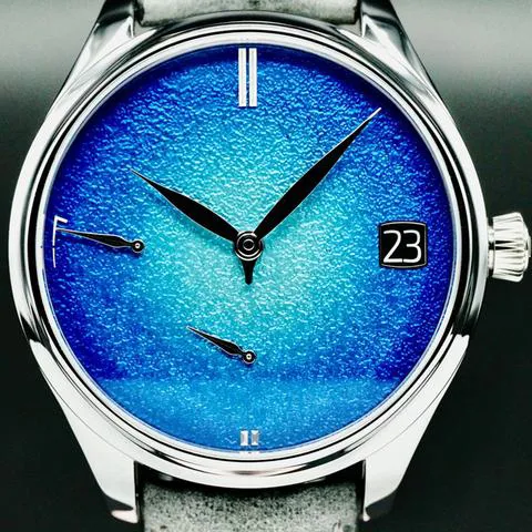 H. Moser & Cie. Endeavour 1800-2000 42mm Tantalum Blue