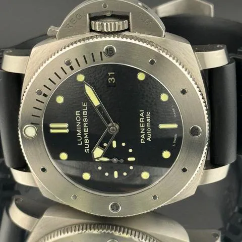 Panerai Submersible PAM 00305 47mm Titanium Black