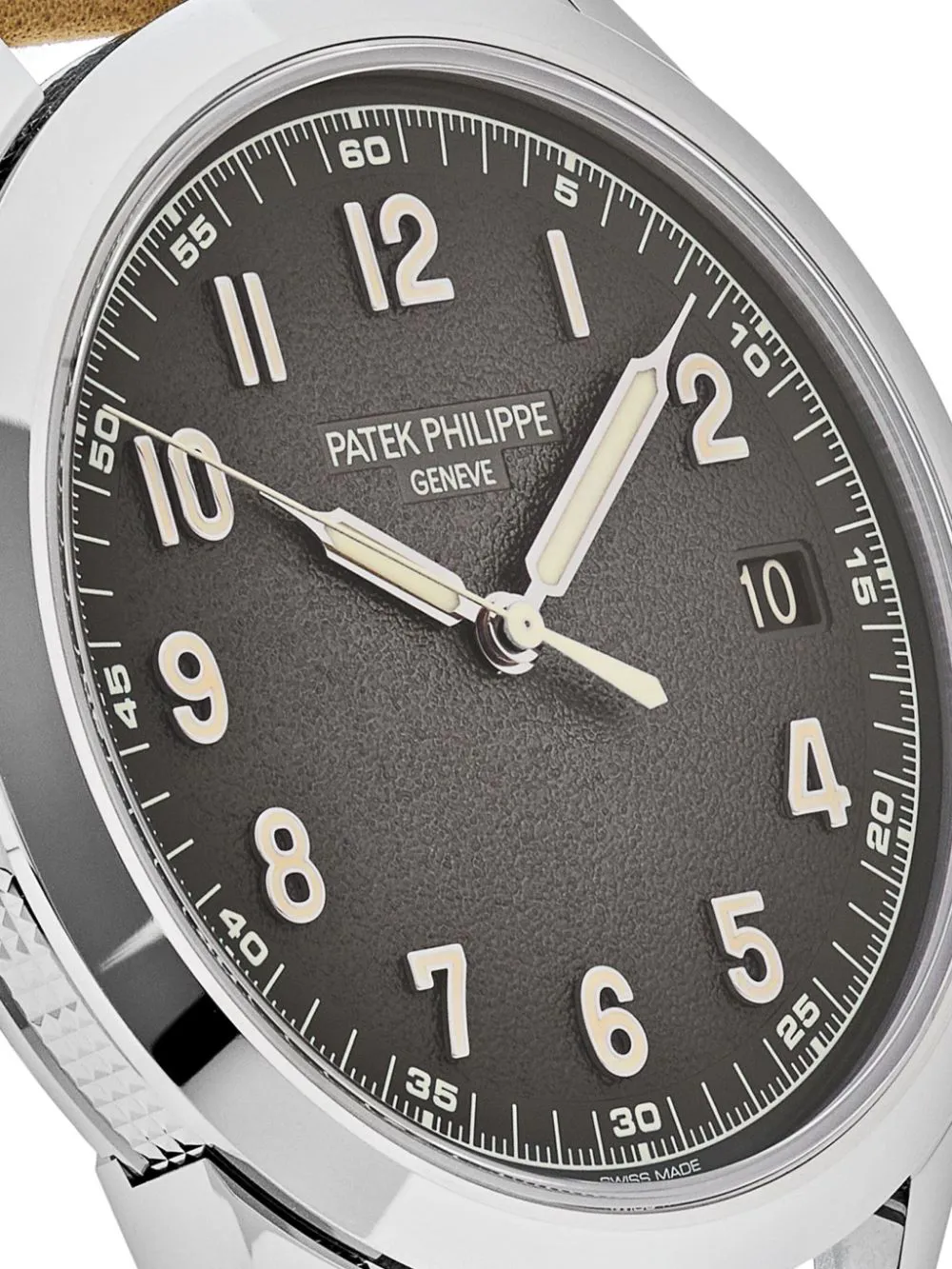 Patek Philippe Calatrava 5226G-001 40mm White gold Gray 3