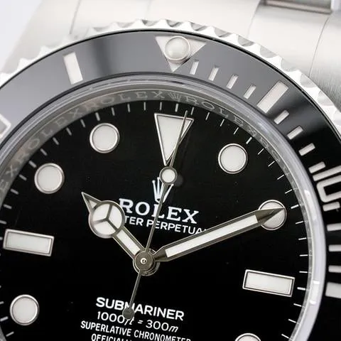 Rolex Submariner (No Date) 41 124060 41mm Stainless steel Black 11