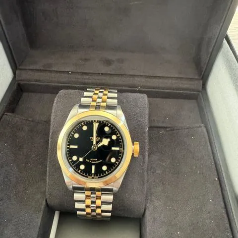 Tudor Black Bay 31-32-36-39-41 79543-0001 41mm Yellow gold and stainless steel Black