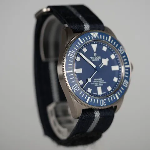 Tudor Pelagos 25707B 42mm Titanium Blue 3