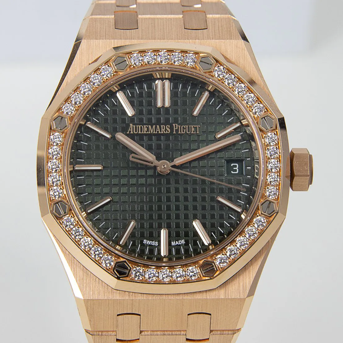 Audemars Piguet Royal Oak 15551OR.ZZ.1356OR.06 37mm Rose gold and 18k rose gold Green 5