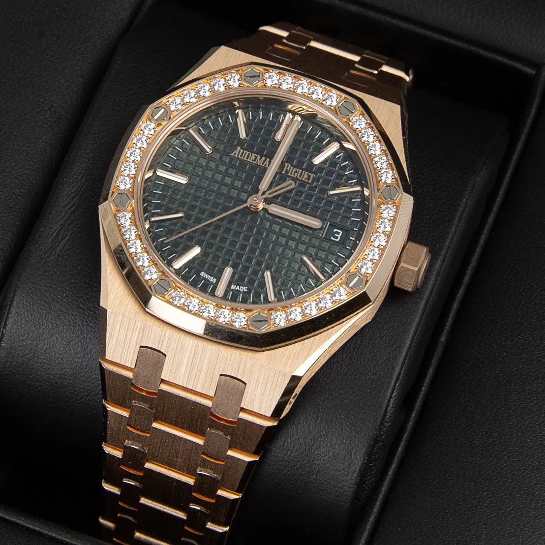 Audemars Piguet Royal Oak 15551OR.ZZ.1356OR.06 37mm Rose gold and 18k rose gold Green 7