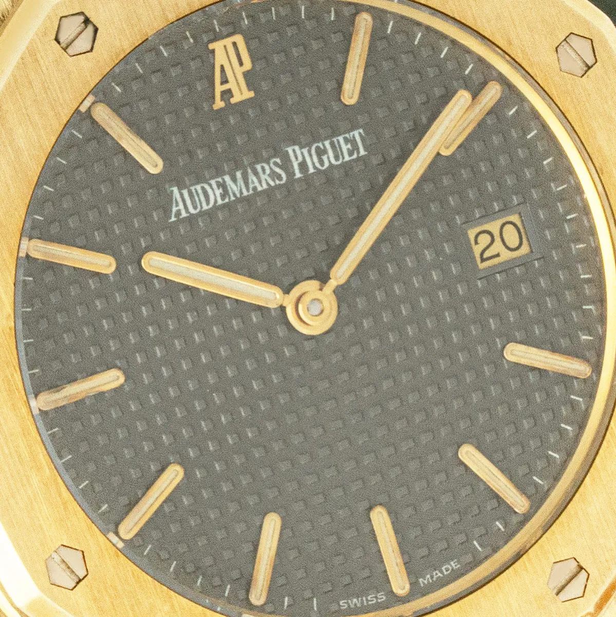 Audemars Piguet Royal Oak 56175BA.O.0789BA.01 33mm Yellow gold Gray 2