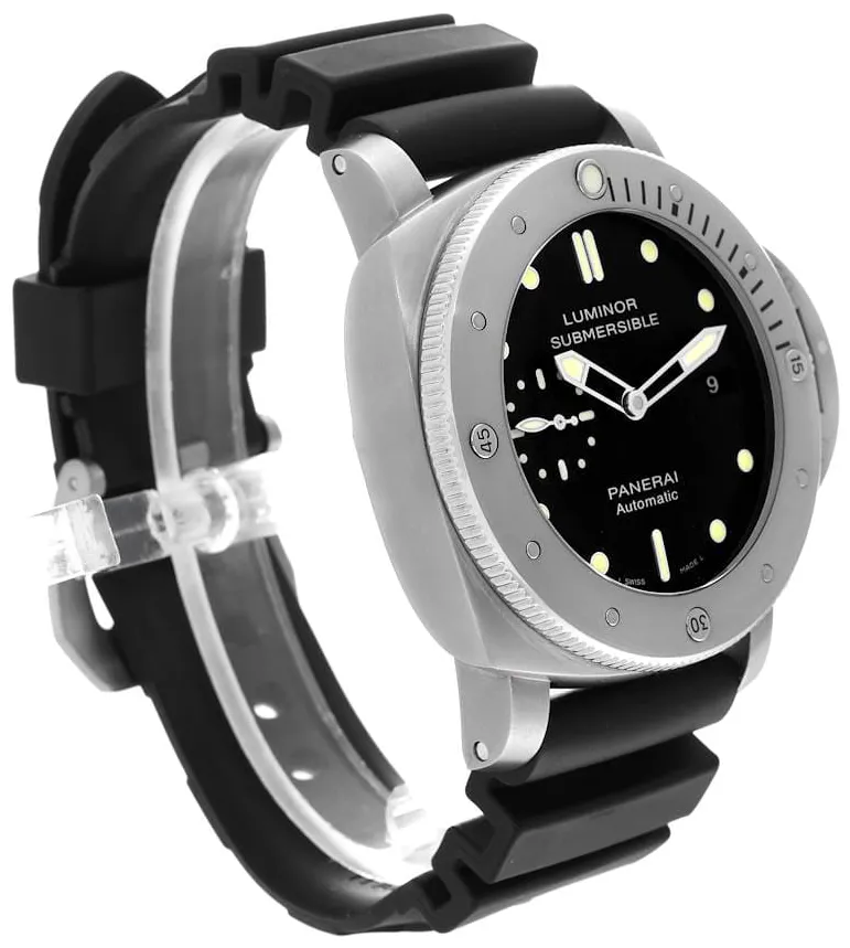 Panerai Submersible PAM 00305 47mm Titanium Black 2