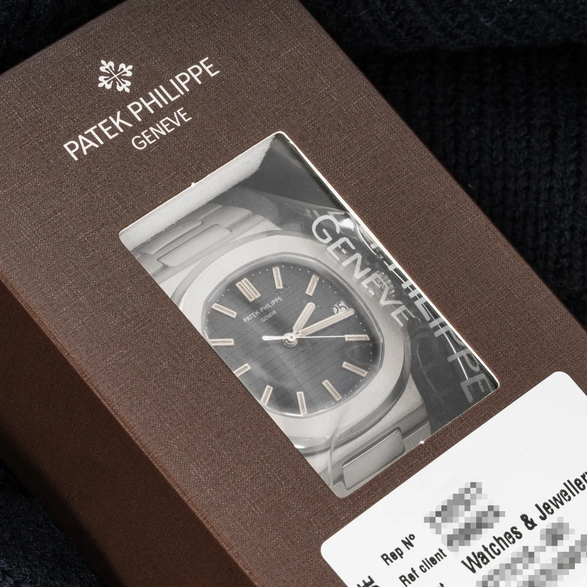 Patek Philippe Nautilus 5711/1A-001 40mm Stainless steel Blue 2