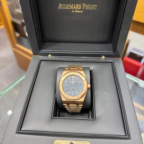 Audemars Piguet Royal Oak 15202OR.OO.1240OR.01 39mm Rose gold Blue 3