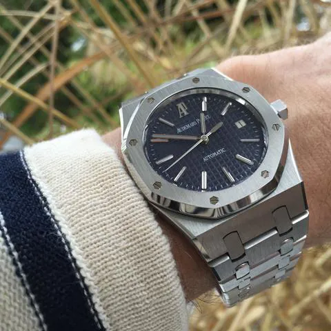 Audemars Piguet Royal Oak 15300ST.OO.1220ST.02 39mm Stainless steel Blue 3