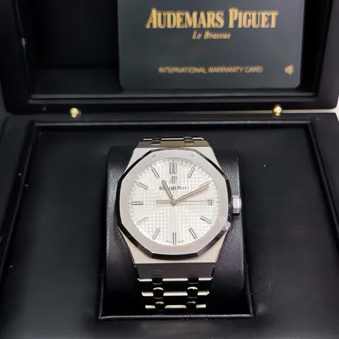 Audemars Piguet Royal Oak 15500ST.OO.1220ST.04 41mm Stainless steel Silver